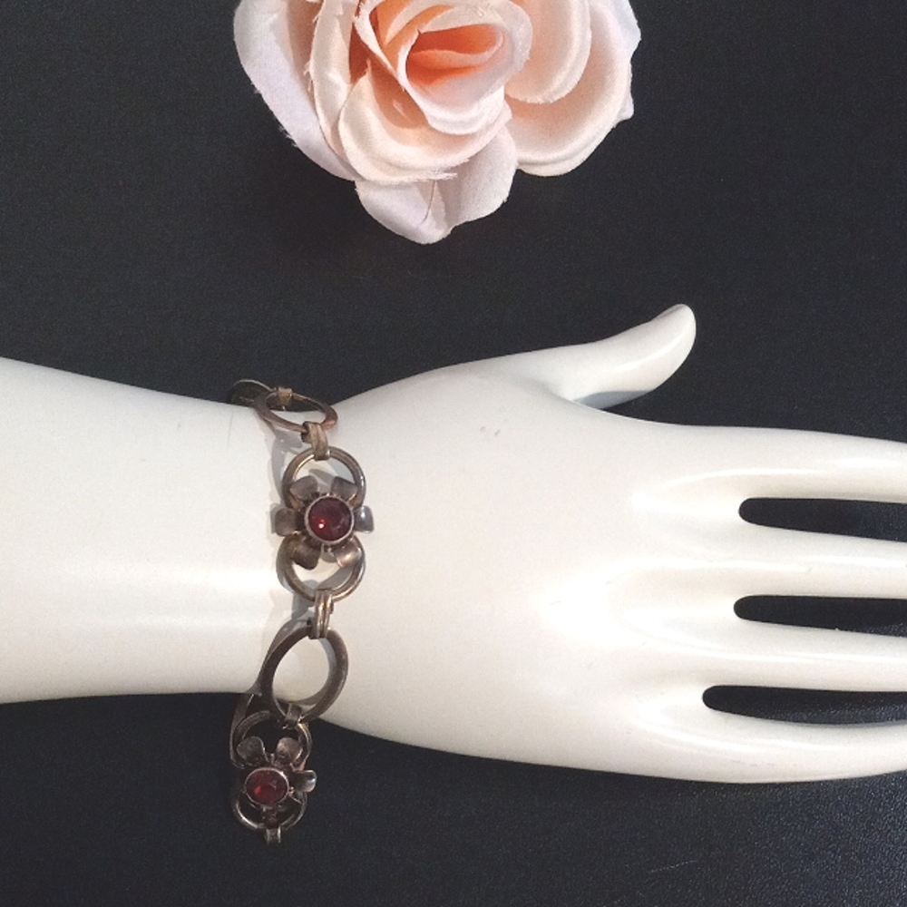 Van Dell Bracelet View 2